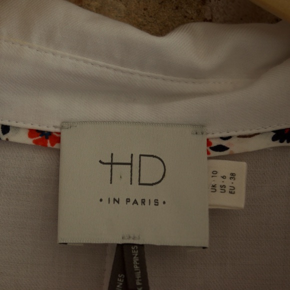Anthropologie HD in Paris white button up shirt with front tie detail, size 6 - Picture 4 of 4